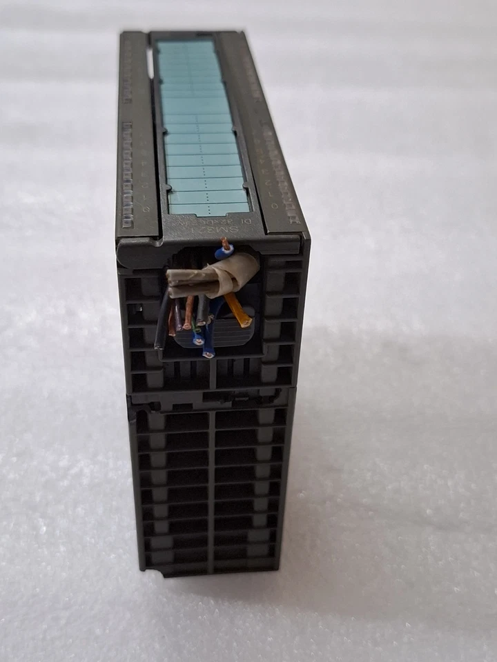 Siemens SIMATIC S7 | 6ES7 321-1BL00-0AA0 | E:06 | 6ES7321-1BL00-0AA0